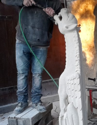 sculpteur sur pierre massangis en Normandie - Gargouille