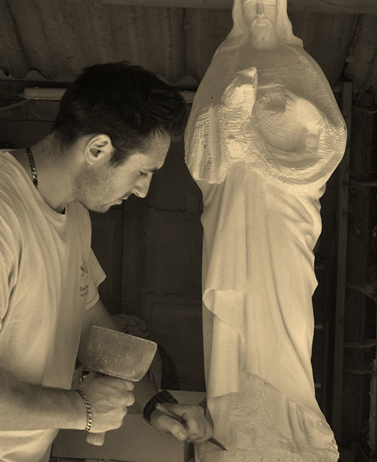Sculpture en pierre de Richemont – Copie d’un Christ du XIXème